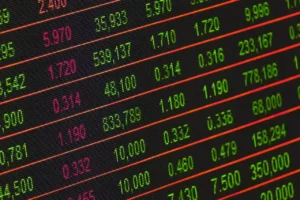Cómo Invertir en la Bolsa de Valores para Principiantes – Guía Completa Paso a Paso