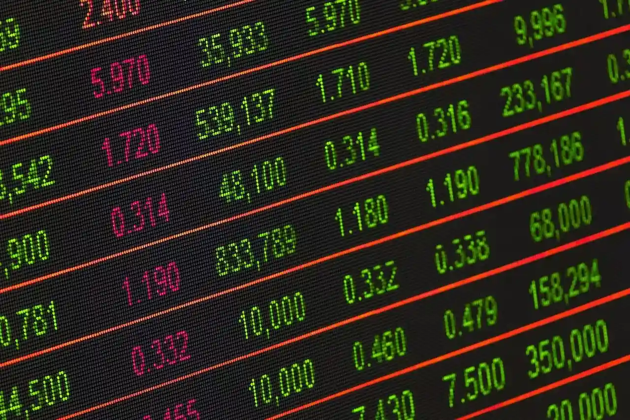 Cómo Invertir en la Bolsa de Valores para Principiantes – Guía Completa Paso a Paso